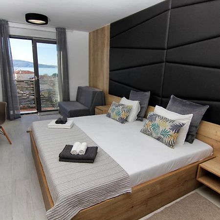 Bed and Breakfast Azur Novi Vinodolski Exterior foto