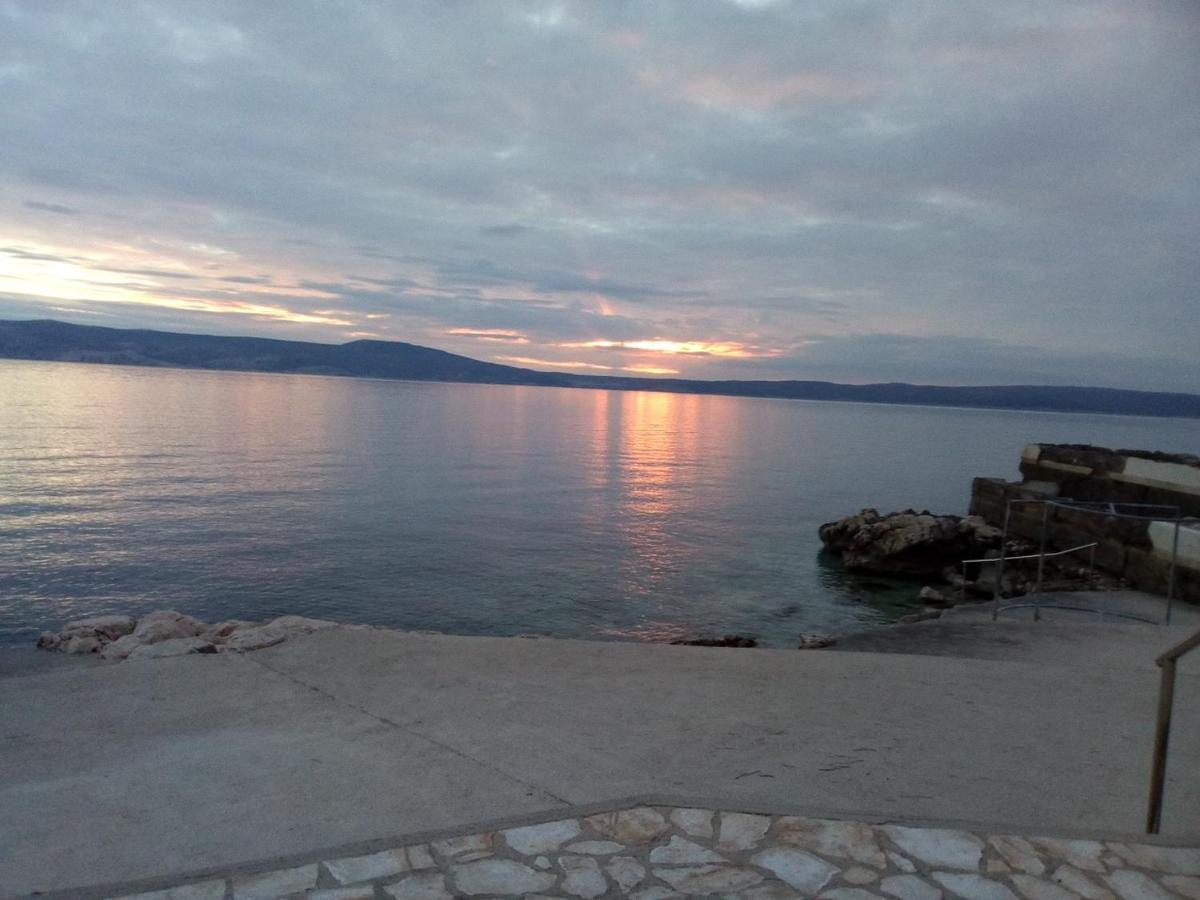 Bed and Breakfast Azur Novi Vinodolski Exterior foto