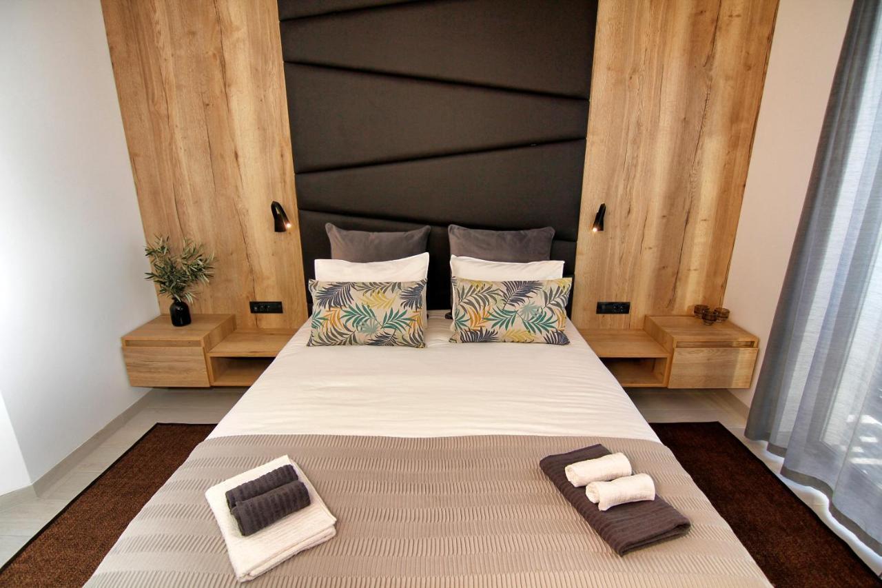 Bed and Breakfast Azur Novi Vinodolski Exterior foto