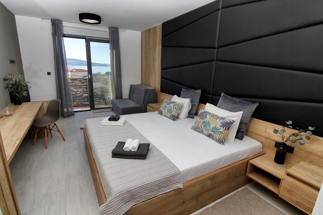Bed and Breakfast Azur Novi Vinodolski Exterior foto