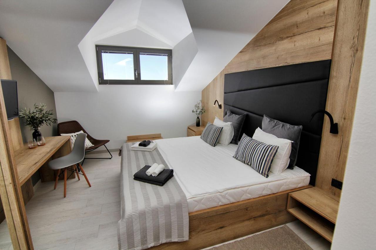 Bed and Breakfast Azur Novi Vinodolski Exterior foto