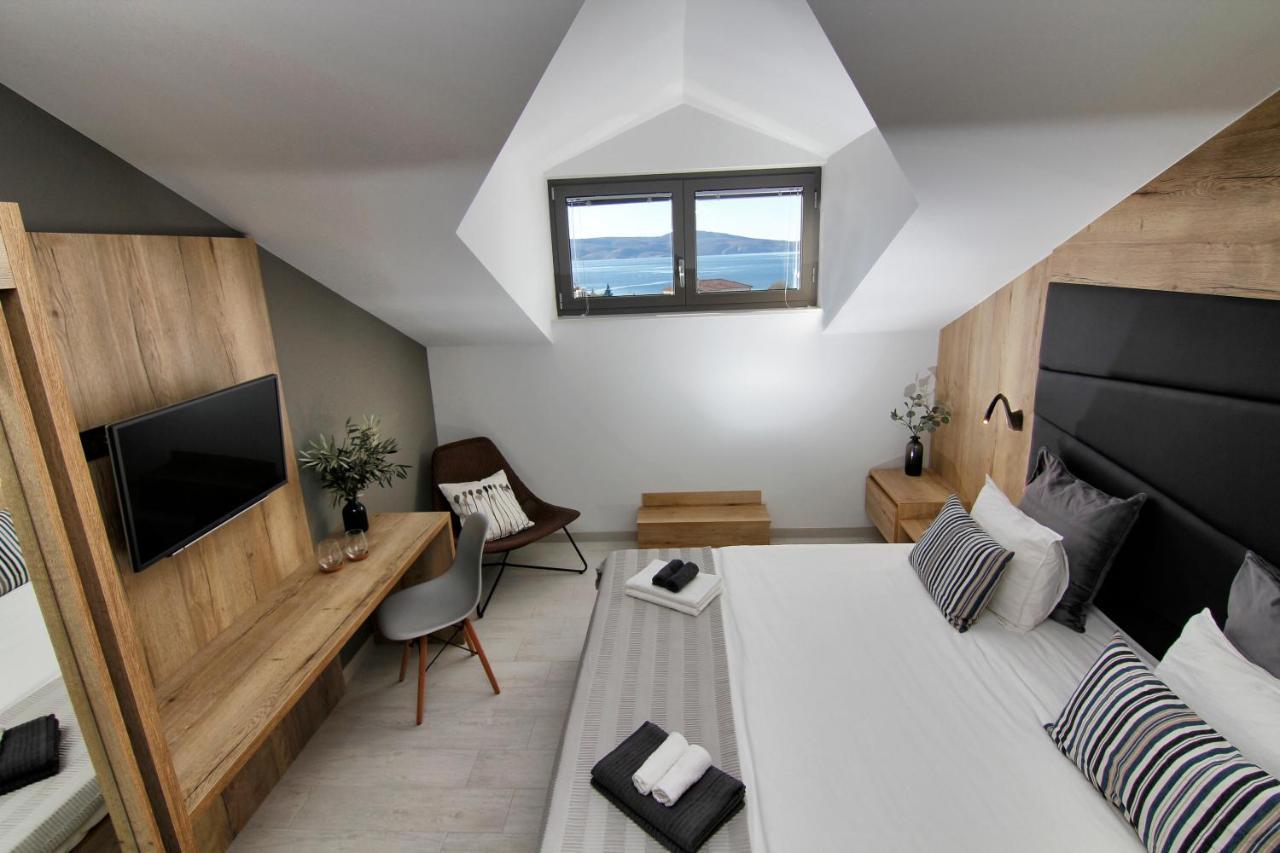 Bed and Breakfast Azur Novi Vinodolski Exterior foto