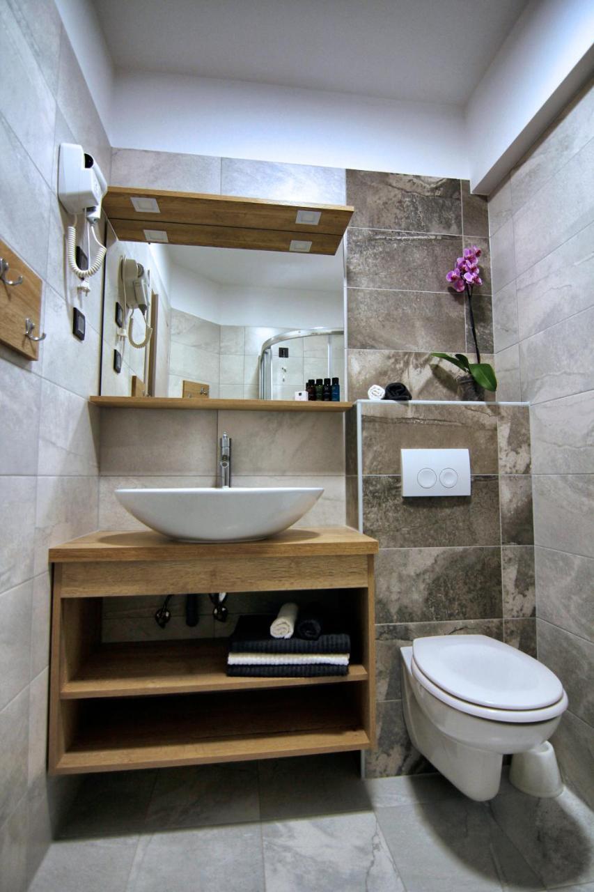 Bed and Breakfast Azur Novi Vinodolski Exterior foto